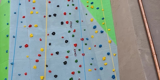 Tagungshotels - Abhörsicher: Einzelne Räume - Kletterwand 12,40 m - Hotel Bornmühle