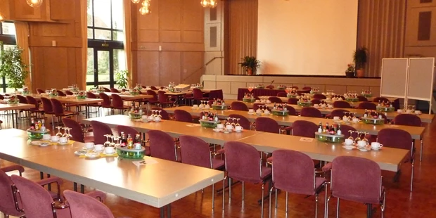 Tagungshotels - Lüneburger Heide - Parlamentarische Bestuhlung - Potpourri - die Eventgastronomie im Kurhaus
