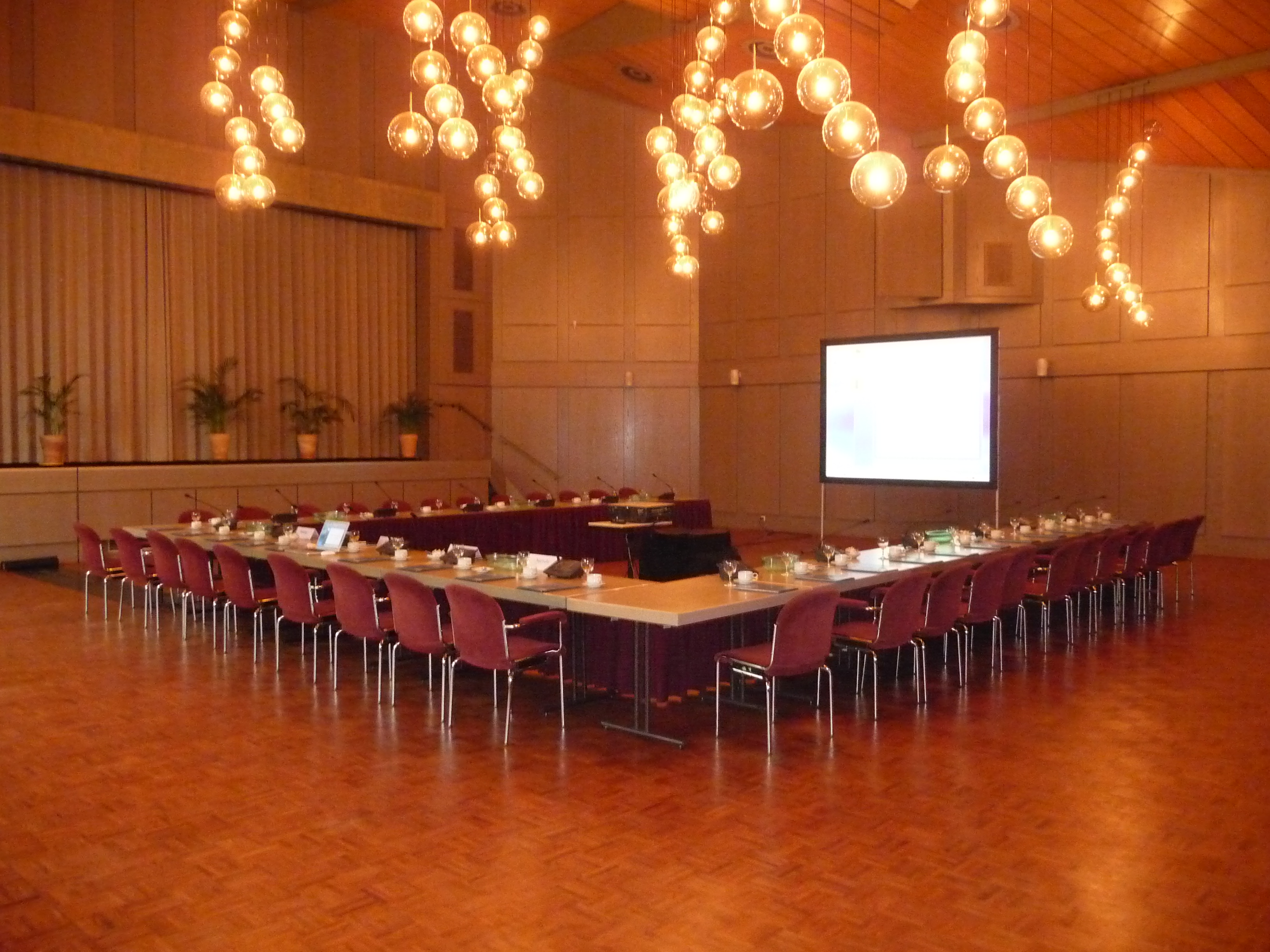 Tagungshotels - Portier: kein Portier - U-Form - Potpourri - die Eventgastronomie im Kurhaus