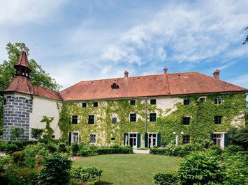 Schloss Ernegg Räume Englischer Garten & Rosenterrasse