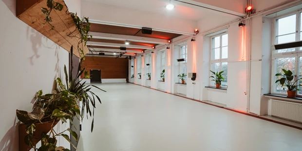 Tagungshotels - Beamer und Leinwand - Loft - Alte Münze Berlin