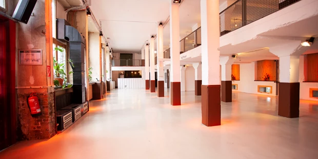 Tagungshotels - Beamer und Leinwand - Galerie + Empore - Alte Münze Berlin