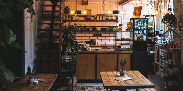 Tagungshotels - Beamer und Leinwand - Café The Greens - Alte Münze Berlin