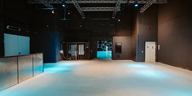 Tagungshotels - Beamer und Leinwand - Rändelhalle - Alte Münze Berlin