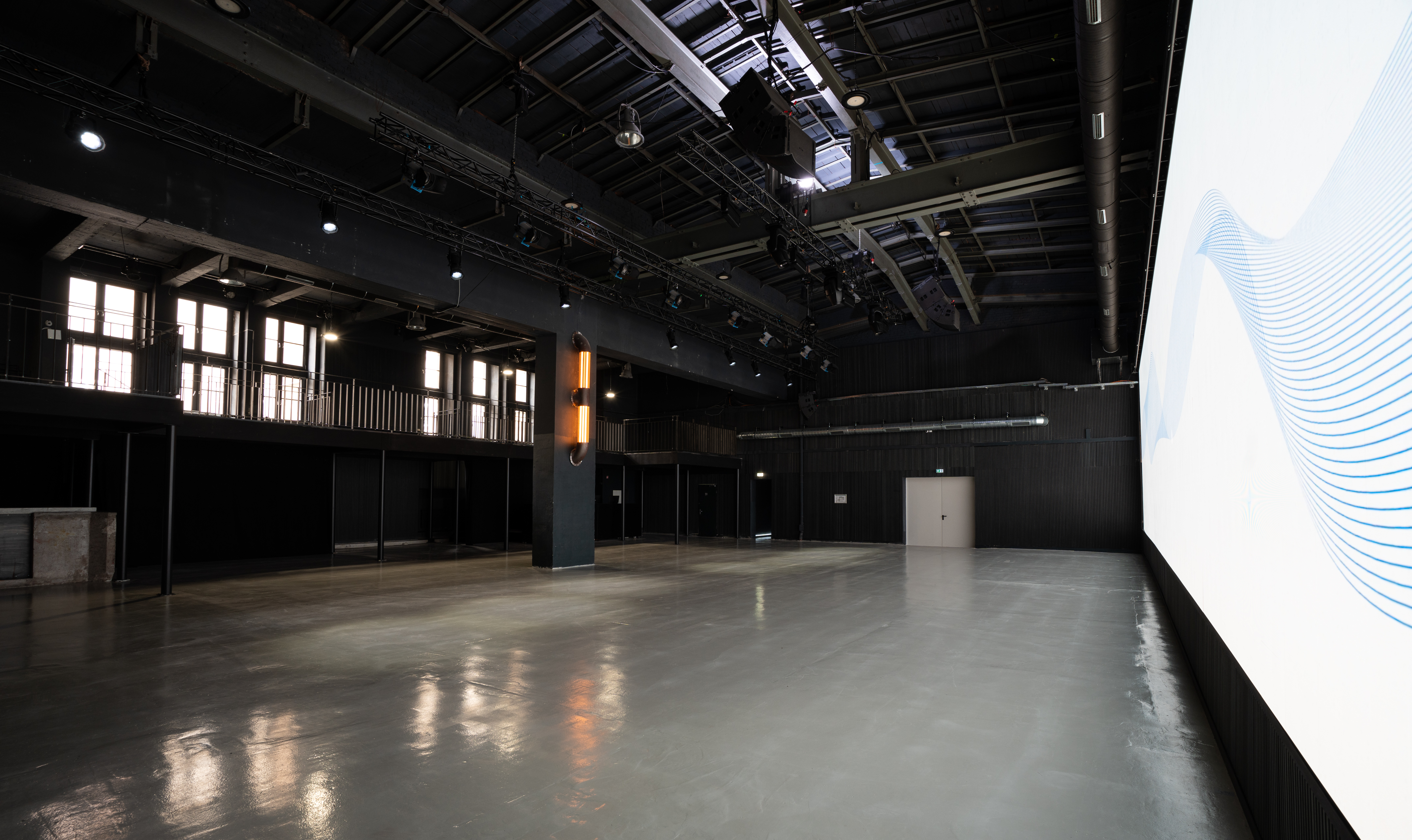 Seminarraum: Prägehalle mit LED-Wall - Alte Münze Berlin