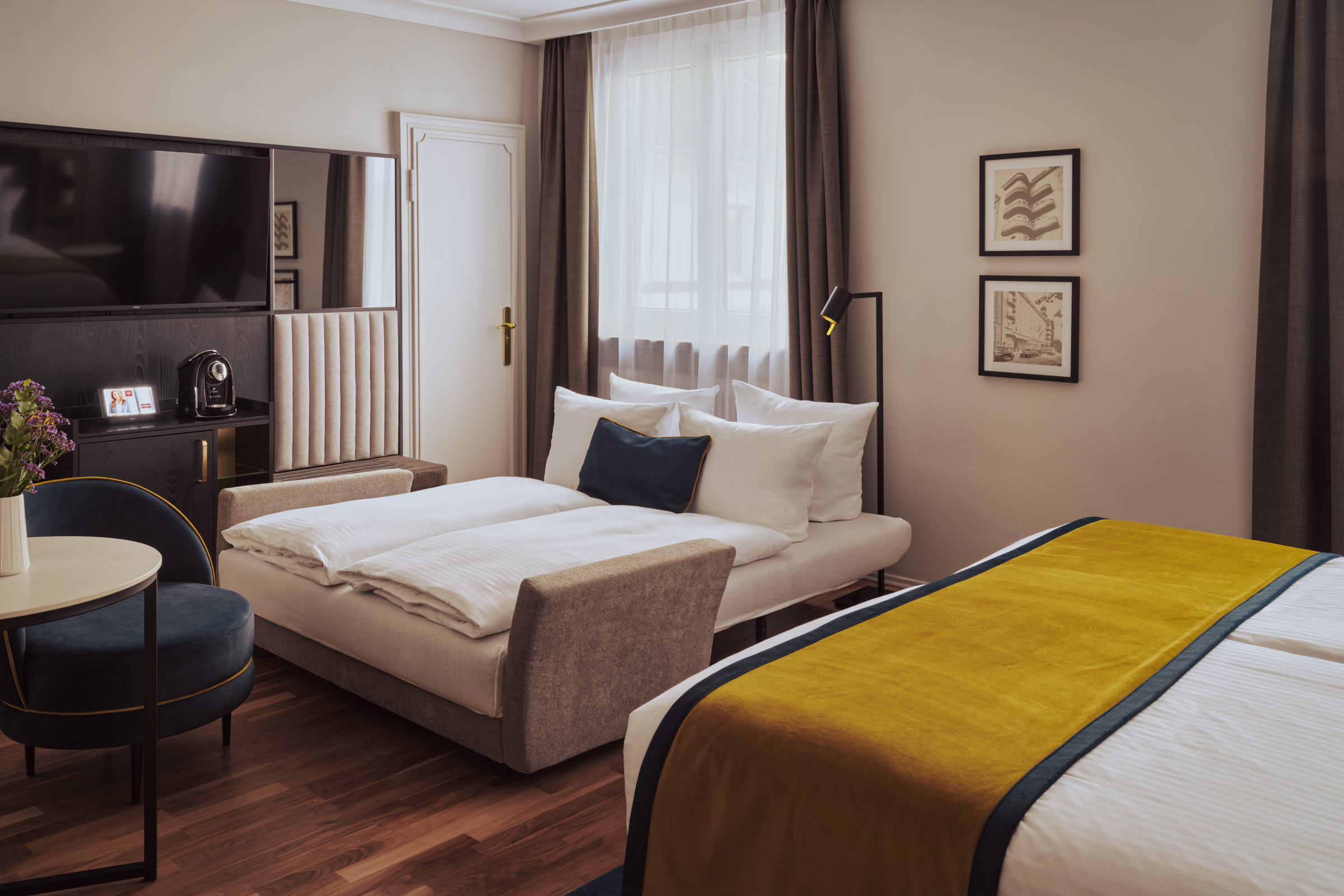 Seminarraum: Guest Room Executive Quadruple  - Hotel Mannheimer Hof - Leonardo Limited Edition