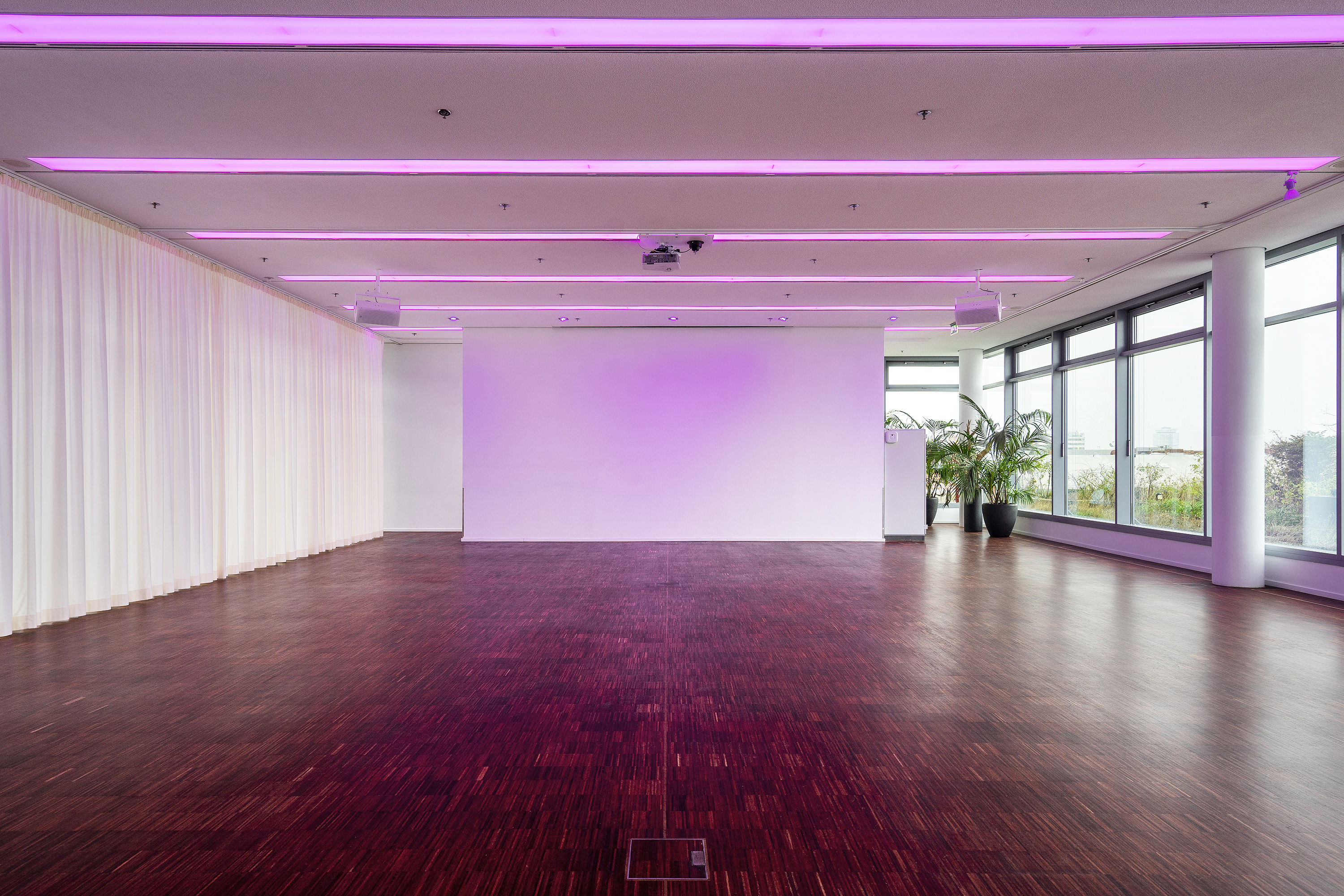 ALICE Rooftop & Garden Berlin Räume Innenbereich 300m2