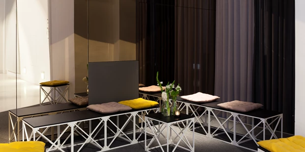 Tagungshotels - Portier: kein Portier - Lounge - SAAL der Labstelle
