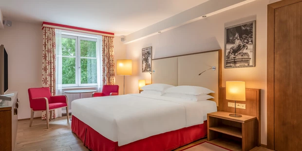 Tagungshotels - Beamer und Leinwand - Sheraton Grand Salzburg