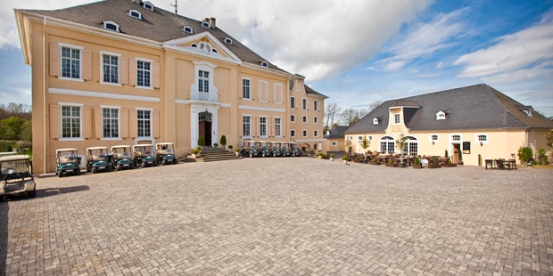 Tagungshotels - Beamer und Leinwand - Golf-Club Schloss Miel