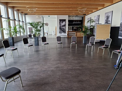 Tagungshotels - Portier: kein Portier - Tagungsraum Bergzauber 160m² - ein großer Raum
erweiterbar bis 320m² - Villa Bergzauber
