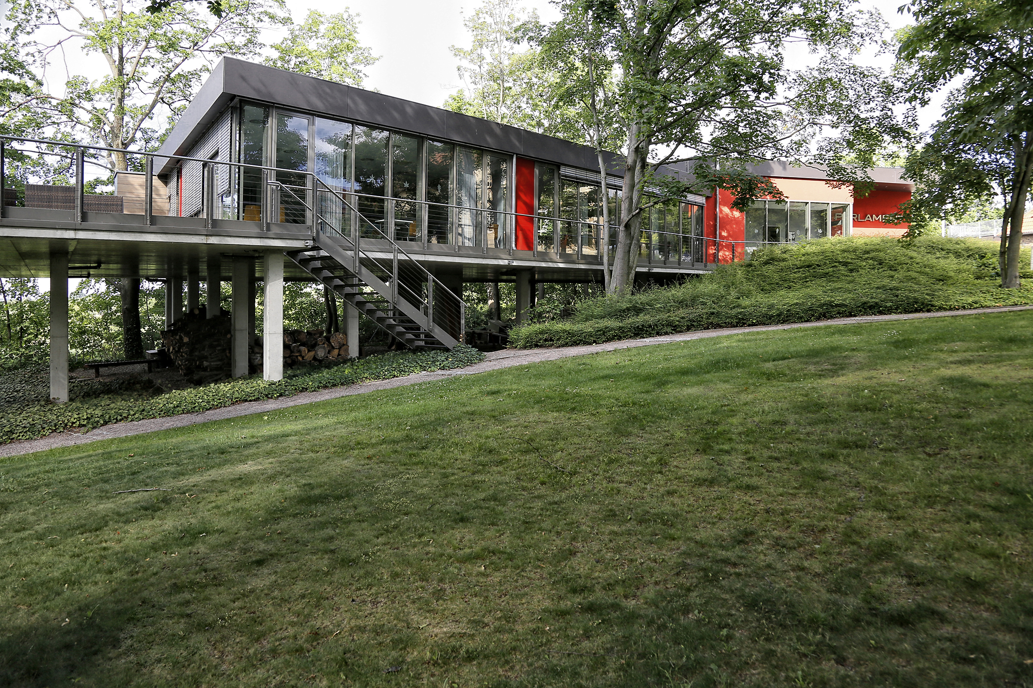 Konsumhotel Dorotheenhof Weimar Räume Parlament im Park
