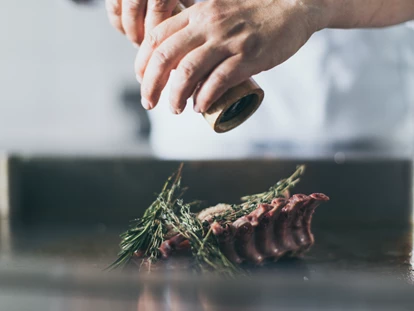 Tagungshotels - Portier: kein Portier - Ausgezeichnete Kulinarik alles wird von Grund auf selber gemacht - 180° Restaurant-Konditorei