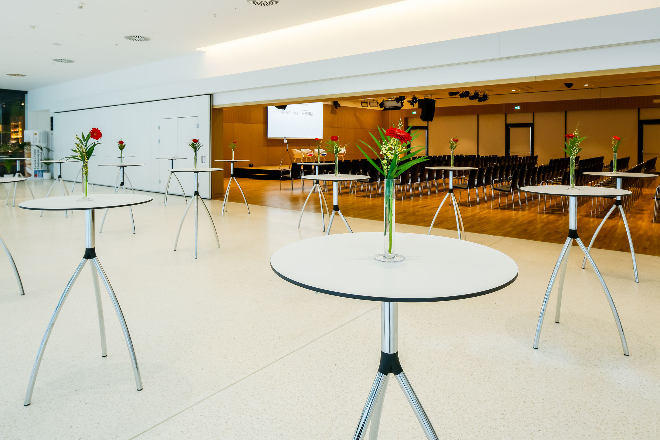 OÖNachrichten FORUM Räume Foyer