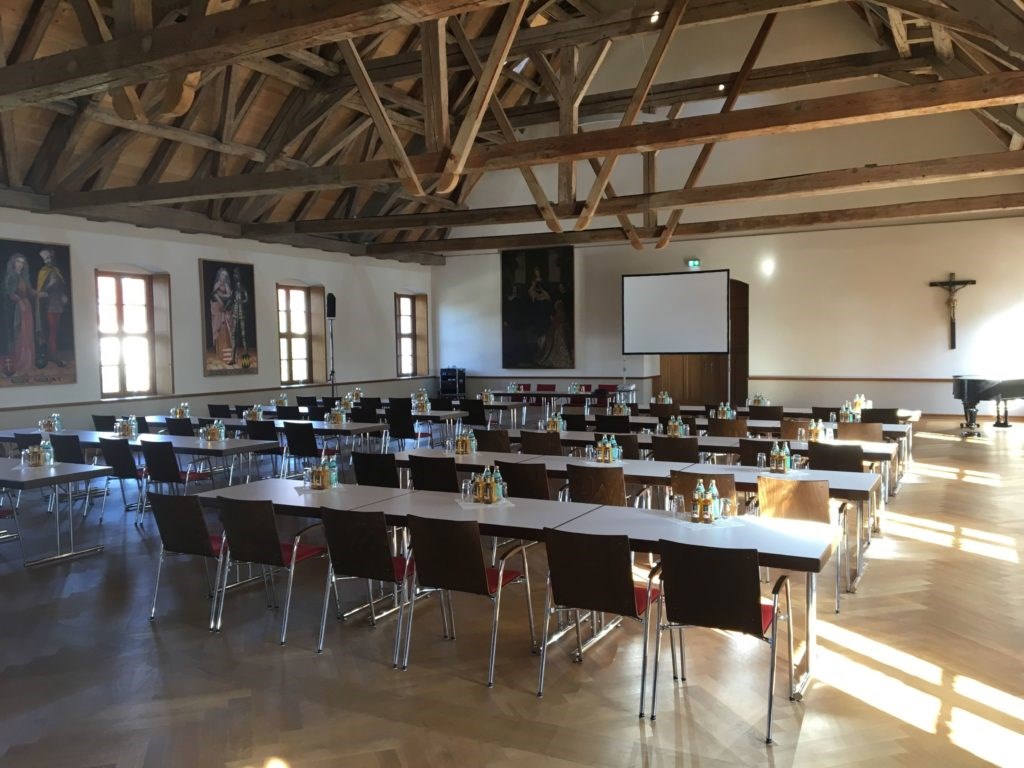 Seminarraum: Ein idealer Ort für Tagungen, Schulungen & Empfänge: Der Wittelsbachersaal im Kloster Scheyern.  - Gäste- und Tagungshaus Kloster Scheyern