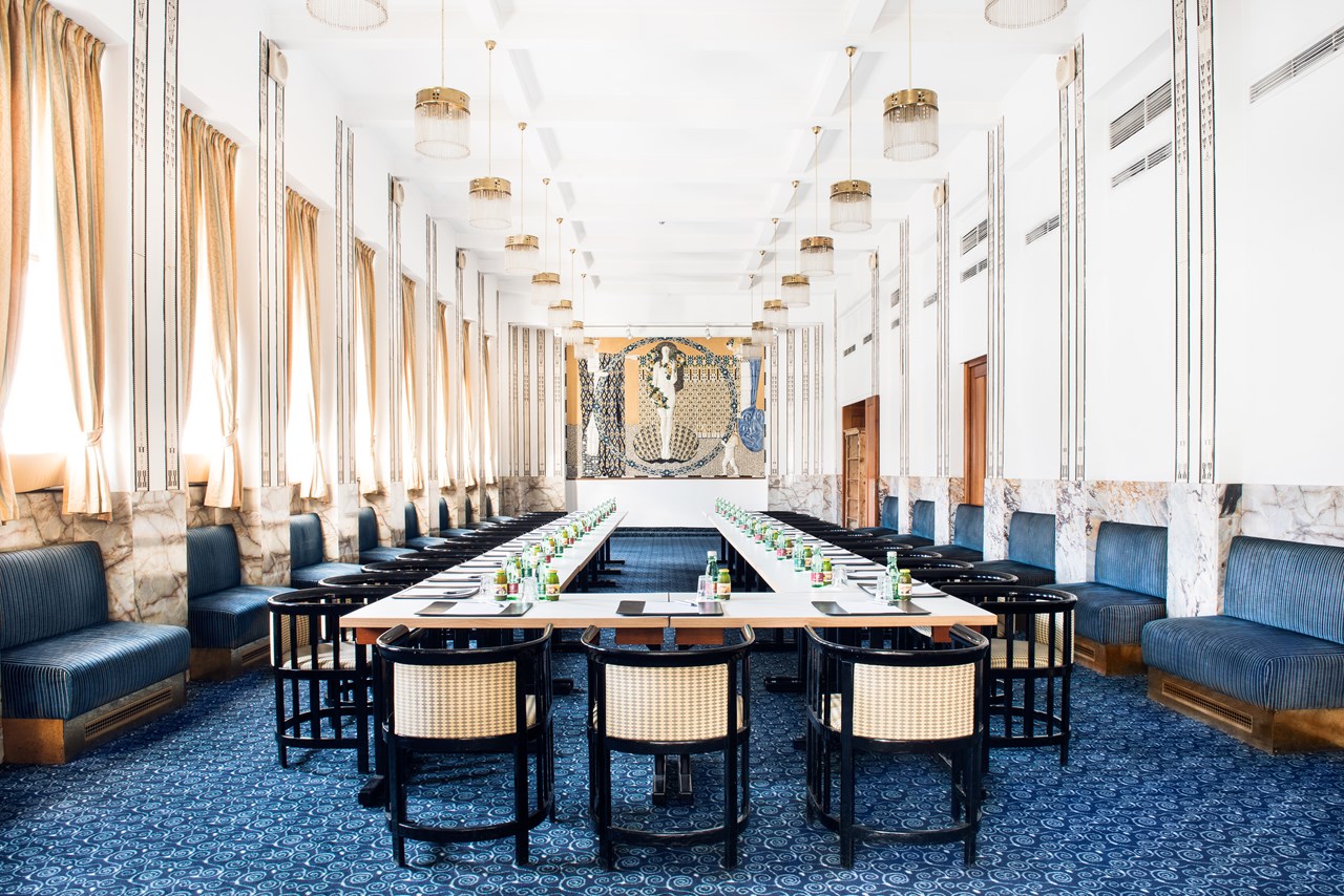 Grand Hôtel Wiesler Räume Salon Frühling