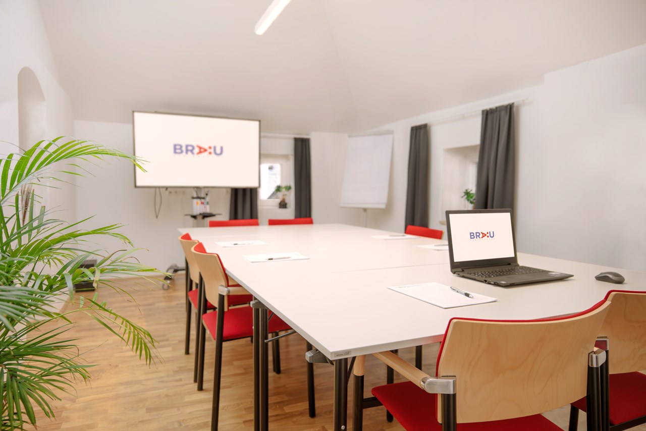 Seminarhaus BRÄU Räume Seminarraum Hofstüberl 