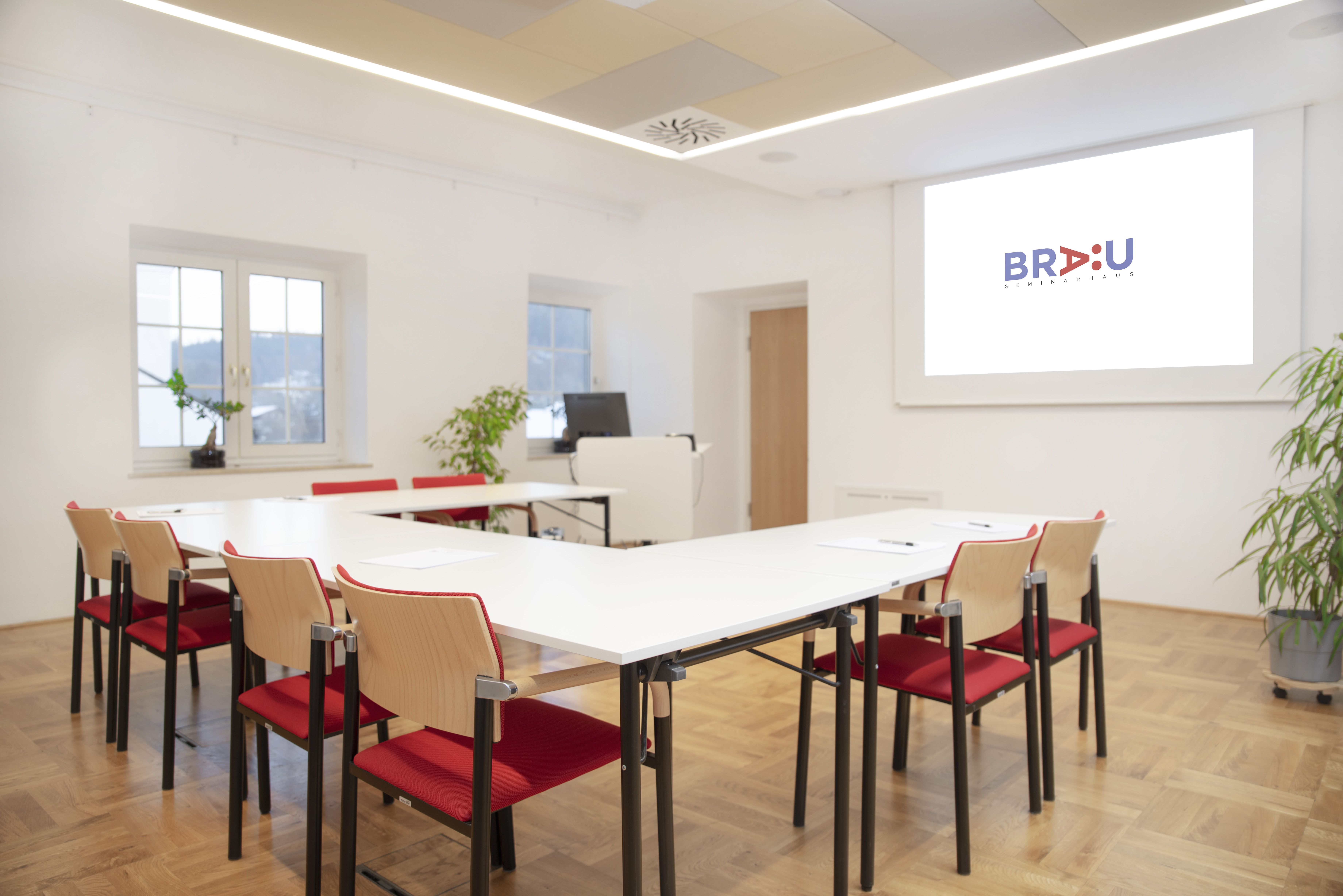 Seminarhaus BRÄU Räume Seminarraum Weinberg