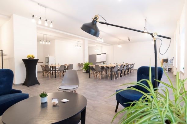 Invitata - Creative Rooms (Maistraße) Räume Studio rechts