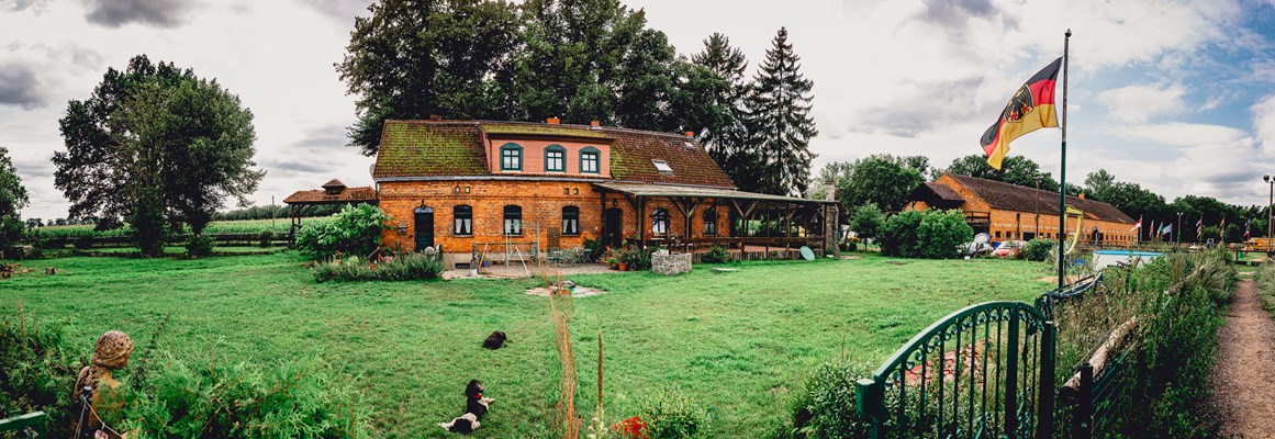 Seminarraum: Uriger Bauernhof in Alleinlage Pferdehof Kneipe Saal