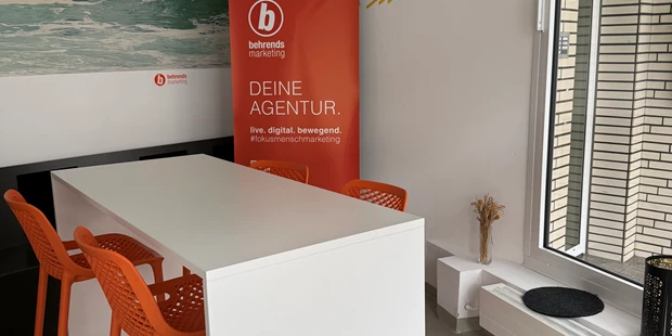 Tagungshotels - Beamer und Leinwand - bpartment