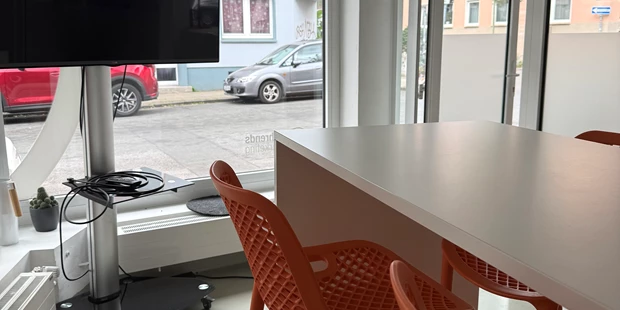 Tagungshotels - Beamer und Leinwand - bpartment