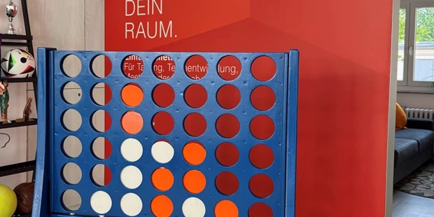 Tagungshotels - Beamer und Leinwand - bpartment