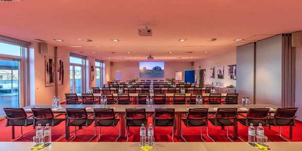 Tagungshotels - PLZ 4655 (Österreich) - Seminarraum Merkur & Saturn - UEBEX Congresspark