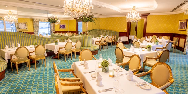 Tagungshotels - Beamer und Leinwand - Gourmet-Restaurant La Terrasse am Wörthersee - Relais & Châteaux Hotel Schloss Seefels
