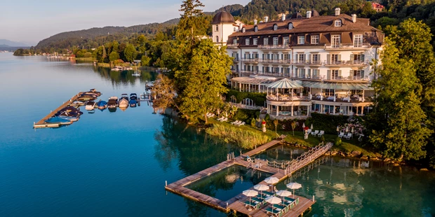 Tagungshotels - Beamer und Leinwand - Sommerstimmung Hotel Schloss Seefels Kärnten - Relais & Châteaux Hotel Schloss Seefels
